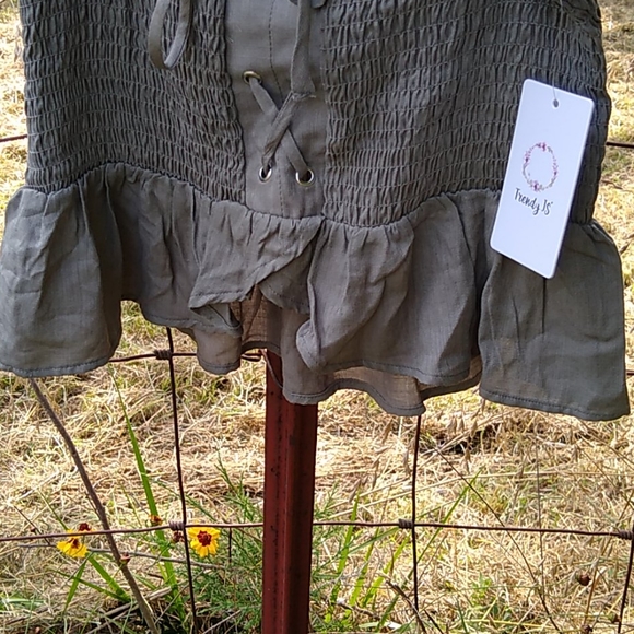 Trendy  top smocking ruffle  layer lace up… - Picture 4 of 8